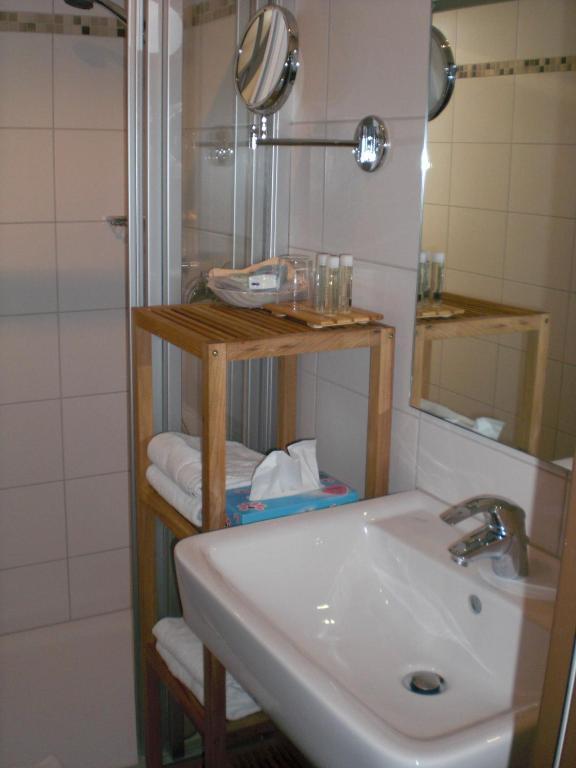 Akzent Hotel Jonathan Lippstadt Oda fotoğraf